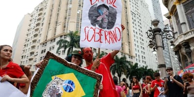estudantes-do-rio-de-janeiro-fazem-ato-em-apoio-a-candidatura-de-lula — 47