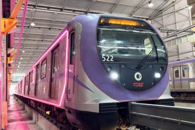 trem-iluminado-de-rosa-no-metro-de-sp-inicia-campanha-de-saude-e-seguranca-para- — 45