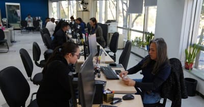 prefeitura-de-guarulhos-dinamiza-mercado-de-trabalho-com-a-casa-do-emprego — 27