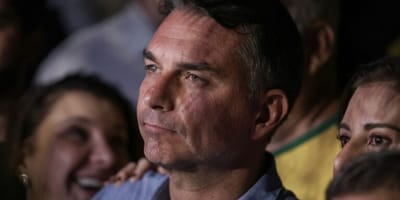 flavio-bolsonaro-nega-golpe-de-2023-e-defende-mudancas-na-seguranca-publica-em-s — 9