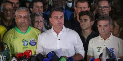 flavio-bolsonaro-nao-reconhece-vitoria-de-lula-e-tenta-anulacao-do-pleito — eleicoes 2024