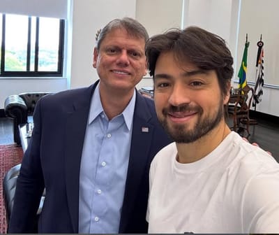 O ex-prefeito de Guarulhos, Guti Costa (PSD), e o aliado Tarcísio de Freitas (Repúblicanos): jogo de empurra sobre o pôlder da Vila Any. — Foto: Reprodução/Instagram — gestao guti em guarulhos