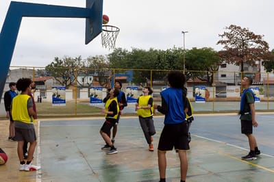 OCG 2024: Celebrando o Esporte e a Juventude Guarulhense A OCG é um dos maiores eventos esportivos estudantis do país e tem um papel fundamental no desenvolvimento do esporte em Guarulhos. O evento, que se tornou tradição em Guarulhos, é uma oportunidade para os jovens atletas demonstrarem suas habilidades e espírito esportivo em diversas modalidades. — 52a olimpiada colegial guarulhense 11 mil