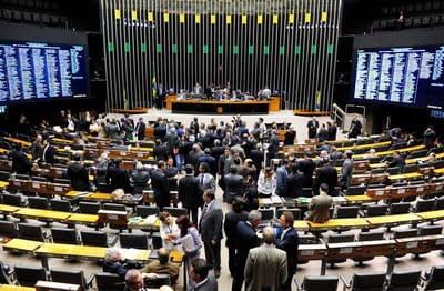 O Congresso quer retaliar o Supremo e o governo por decisão que impõe transparência às emendas de deputados e senadores - TV Pampa — stf congresso e governo se unem