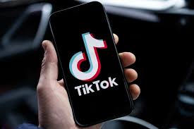 TikTok processado por violar dados de menores: entenda o caso