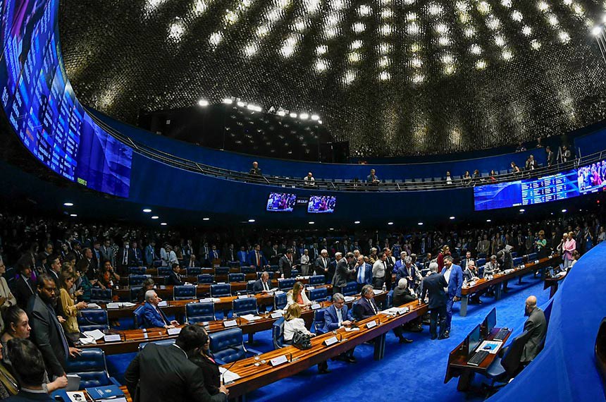 Senado aprova marco regulatório da IA: O que muda com a nova lei?