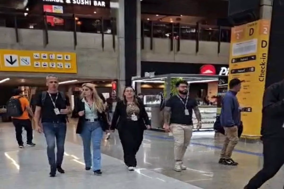 Procon Guarulhos fiscaliza companhias aéreas por overbooking no Aeroporto GRU