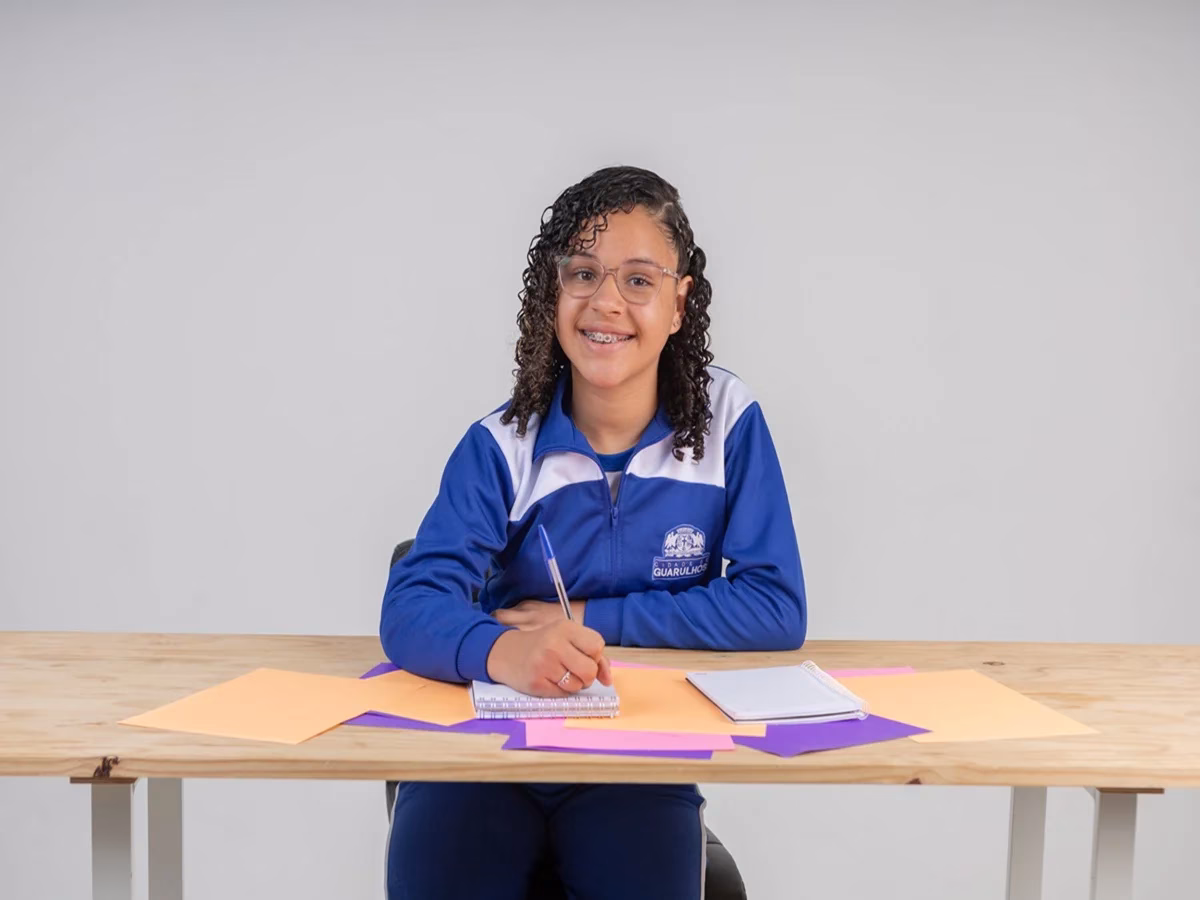 VOLTA ÀS AULAS 2026: GUARULHOS RECEBE 110 MIL ALUNOS NA SEGUNDA (9) COM ENTREGA IMEDIATA DE UNIFORMES E KITS