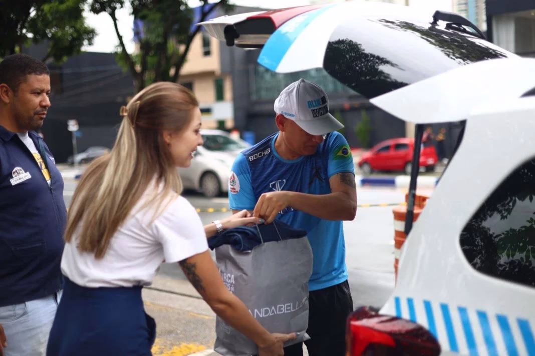 Solidariedade em Guarulhos: Prefeitura lança Drive-Thru no Bosque Maia para ajudar vítimas das chuvas